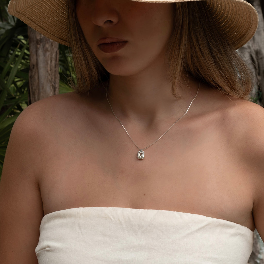 Palais Necklace