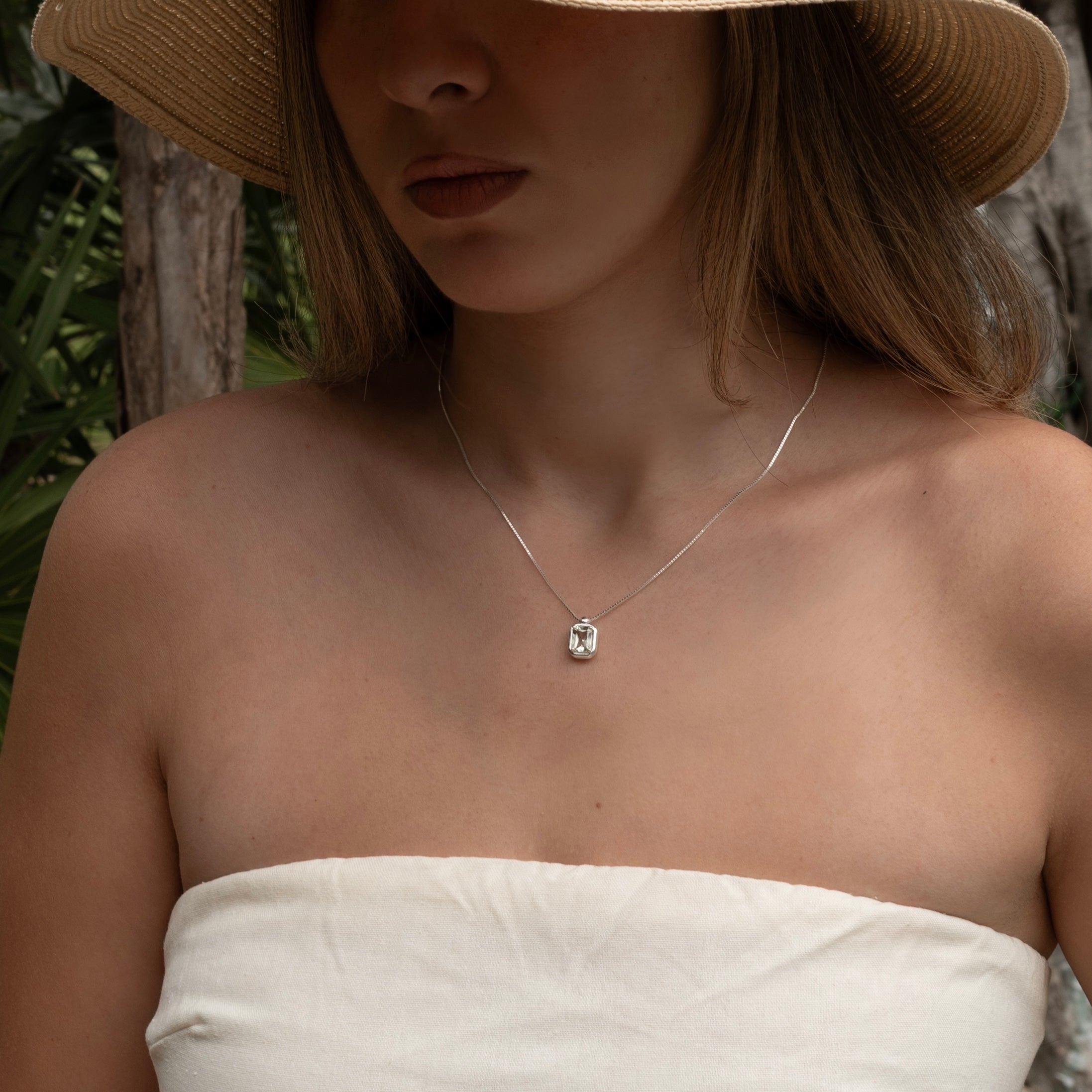 Palais Necklace