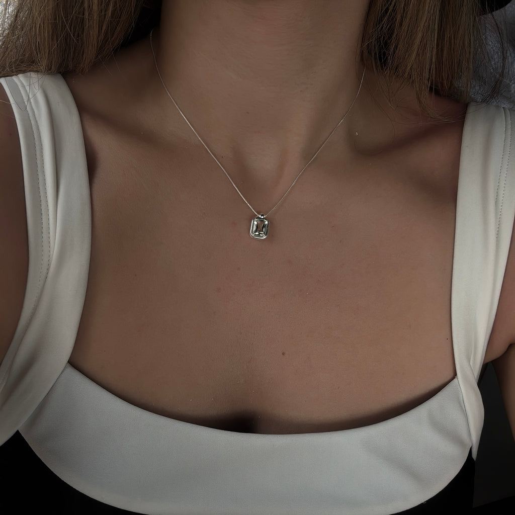 Palais Necklace