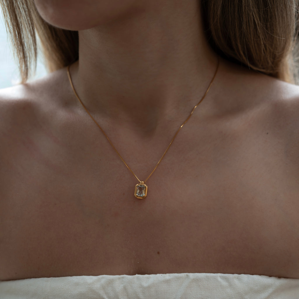 Palais Necklace