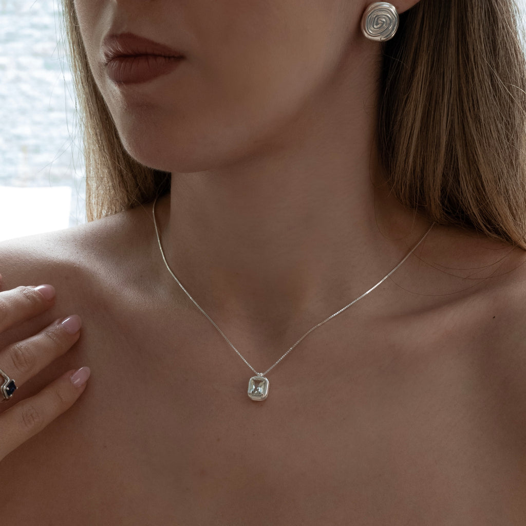 Palais Necklace