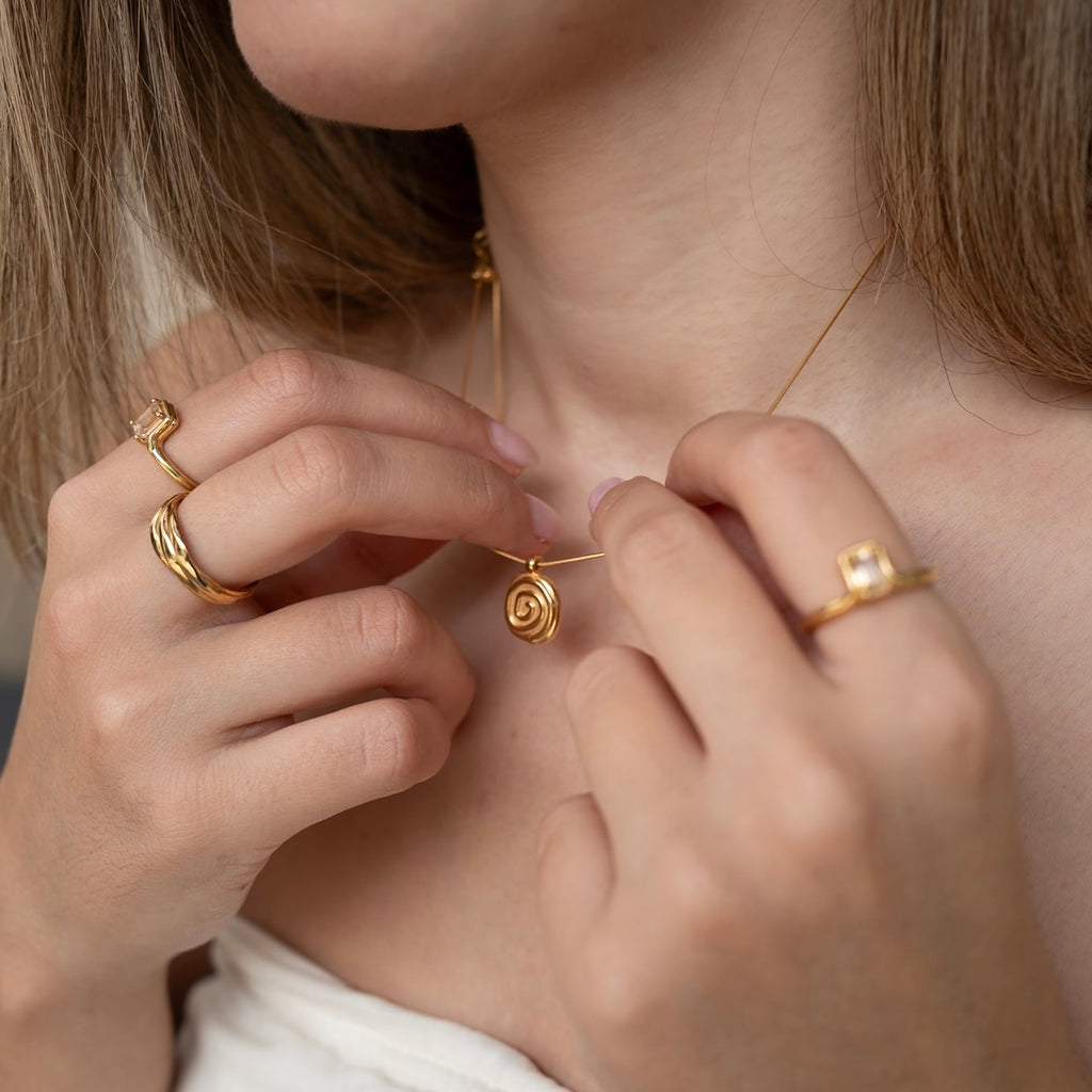 La Mer Necklace
